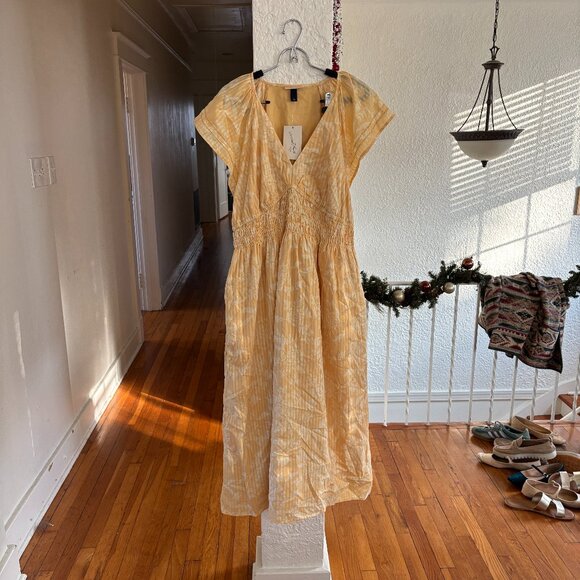 NWT Target Universal Thread Yellow Flutter Sleeve Dress Large - Picture 2 of 4